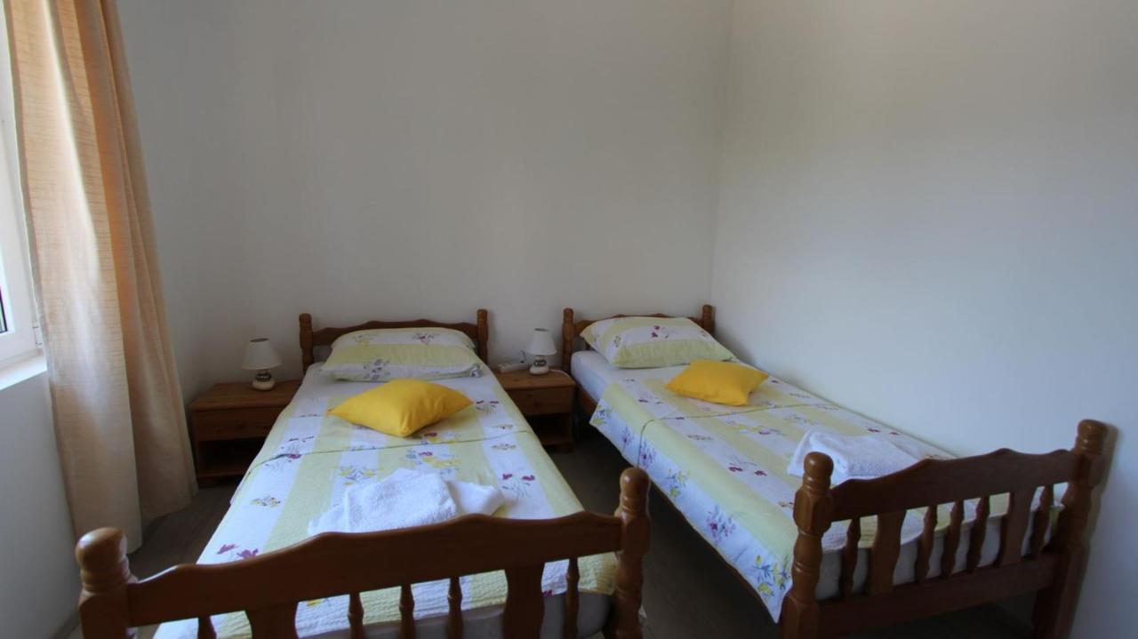 Apartments Stijak-Sorum Malinska Eksteriør billede