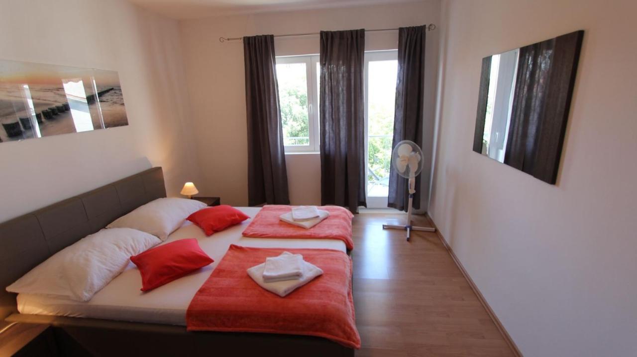Apartments Stijak-Sorum Malinska Eksteriør billede